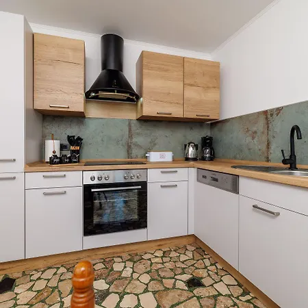 Rustikale Mit 2 Privatparkplaetzen, Grillbereich, Waschmaschine Σπίτι διακοπών *