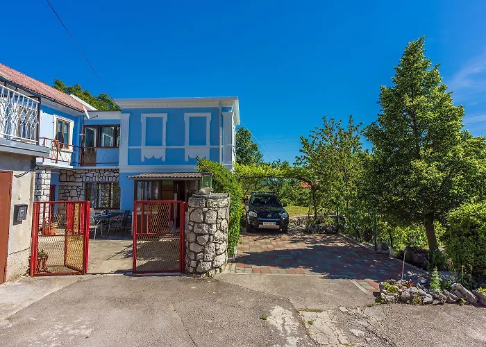 Rustikale Mit 2 Privatparkplaetzen, Grillbereich, Waschmaschine Grižane