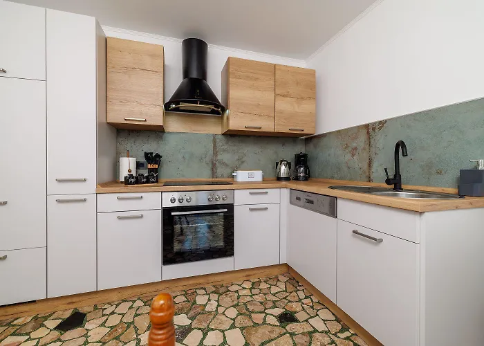 Rustikale Mit 2 Privatparkplaetzen, Grillbereich, Waschmaschine Сasa de vacaciones *