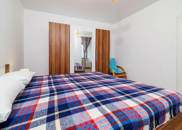 Rustikale Mit 2 Privatparkplaetzen, Grillbereich, Waschmaschine *