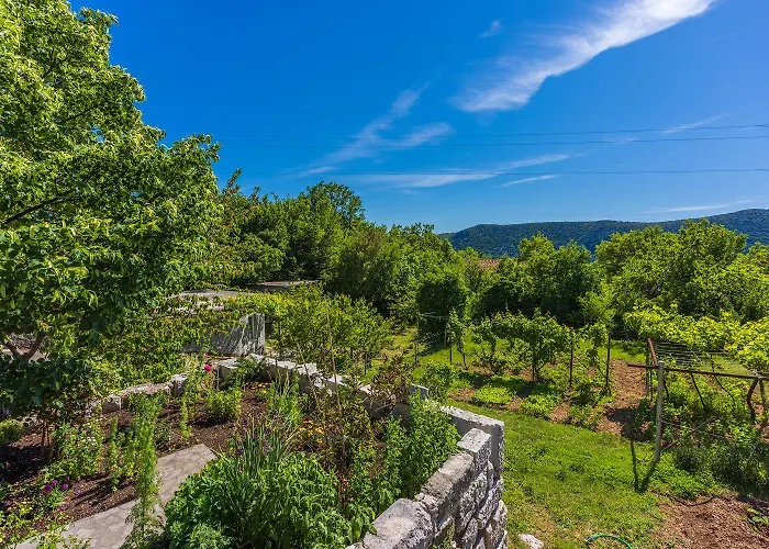 Rustikale Mit 2 Privatparkplaetzen, Grillbereich, Waschmaschine Сasa de vacaciones *