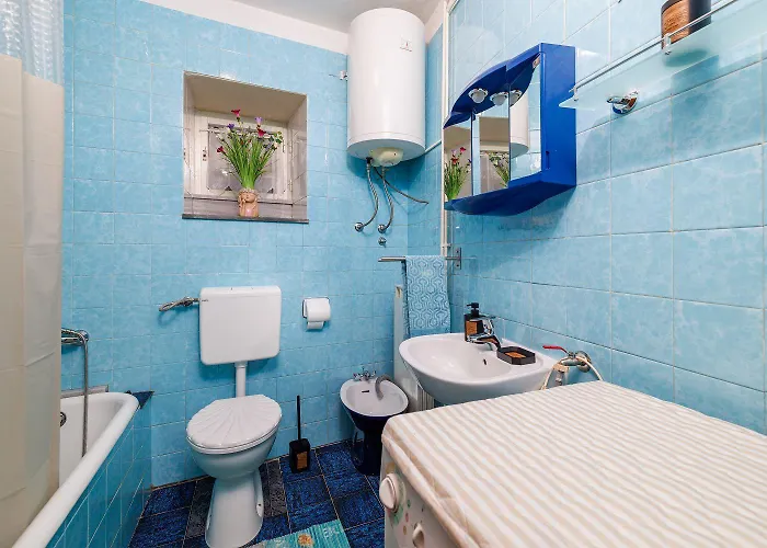 Rustikale Mit 2 Privatparkplaetzen, Grillbereich, Waschmaschine * Grizane-Belgrad