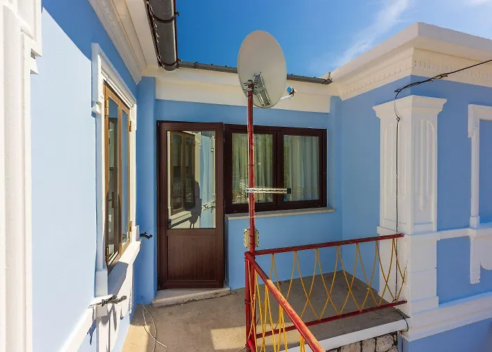 Rustikale Mit 2 Privatparkplaetzen, Grillbereich, Waschmaschine Vakantiehuis *